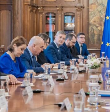 Europarlamentarul Luis Lazarus, despre solicitările transmise lui Bolojan: Nu a răspuns la nicio solicitare, la nicio temă legate direct de agenda europeană; Nici nu a declasificat anumite documente, pentru a face lumină asupra anulării alegerilor