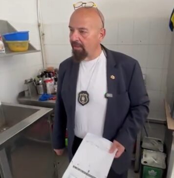 Piedone a închis o grădiniță din București, după ce 11 copii și o educatoare au ajuns la spital cu stări de rău