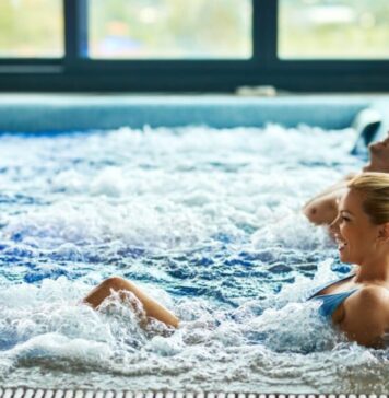 Ce trebuie să știi înainte să alegi o mini-piscină tip jacuzzi