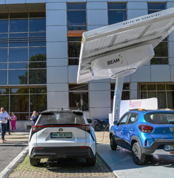 Premieră națională: Stație de încărcare pentru mașini electrice alimentată exclusiv cu energie solară, inaugurată în Capitală