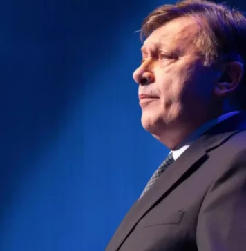 Crin Antonescu: Nicuşor Dan a pierdut o lună de zile cu tratative, analize, comitete. Rezultatul? România nu are nici acum un Program de guvernare; PNL trebuie să decidă dacă rămâne la liberalism sau trece la neomarxism