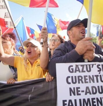 George Simion: „Om cu om, toţi împreună şi fiecare în parte, nu mai facem opoziţie, ci începem mişcarea de rezistenţă naţională”