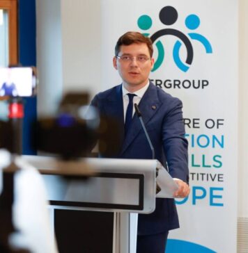 Victor Negrescu: Europa riscă să rămână în urmă dacă nu investește serios în modernizarea educației