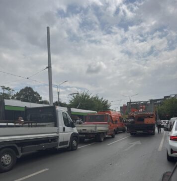 Coliziune între două tramvaie la intersecția șoselei Giurgiului cu Olteniței. Călătorii au scăpat nevătămați