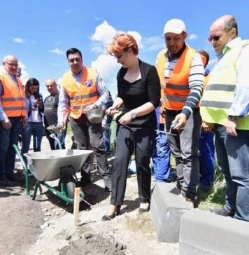 Lia Olguța Vasilescu: Autostrada Olteniei e gata! Ce se mai văicăreau cârcotașii… „Nu o să se facă niciodată! Minciuni electorale! A pus Olguța o bordură și cu asta rămânem…”