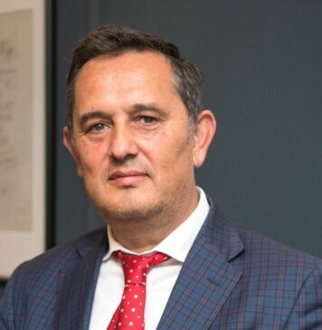 Gheorghe Piperea: „Azi e ziua în care voi susține, la Strasbourg, moțiunea de cenzură împotriva Ursulei von Der Leyen!”