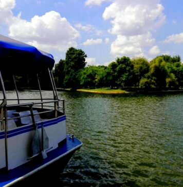 Plimbările cu vaporașul pe lacul IOR, suspendate