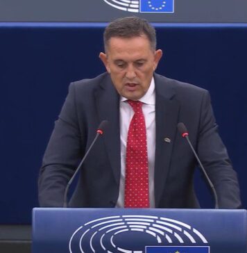 Europarlamentarul AUR, Gheorghe Piperea, în Parlamentul European, la dezbaterea moțiunii de cenzură: Ursula von Der Leyen trebuie să plece!