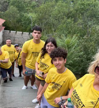 AUR: Prima serie de participanți la programul „Cunoaște-ți Țara” a ajuns acasă, în România, și a pornit într-o călătorie prin istoria vie a acestei țări