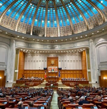 Legea privind unele măsuri pentru combaterea antisemitismului și xenofobiei, sesizată la CCR de președinte