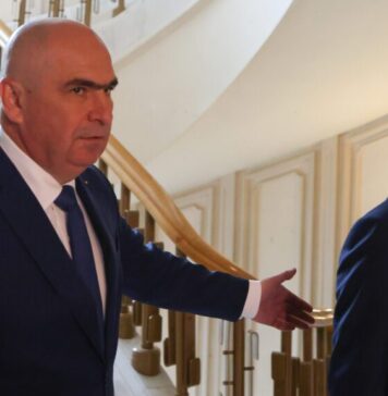 „Al doilea pachet de măsuri fiscale va fi mai DUR decât primul. Apoi va veni și al treilea. Vor distruge total şi ireversibil economia României”, spune analistul politic H.D. Hartmann