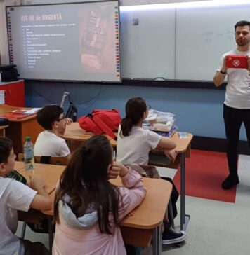 Guvernul Bolojan pune în cârca profesorilor ore suplimentare: norma didactică în învăţământul preuniversitar şi universitar se majorează