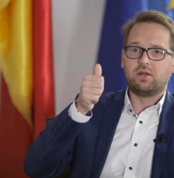 Dominic Fritz: Îl asigur pe premierul Ilie Bolojan că susținem fără să clipim reformele anunțate