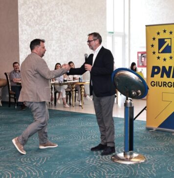 Dan Motreanu s-a retras din fruntea PNL Giurgiu, în urma preluării funcției de secretar general al PNL. Toma Petcu, președintele CJ Giurgiu, a devenit președinte interimar