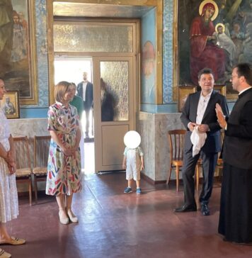 Președinții României și Republicii Moldova au vizitat o parohie basarabeană din apropierea Chișinăului