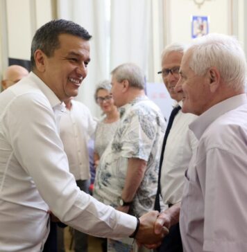Grindeanu s-a întâlnit cu pensionarii din PSD: Pentru mine este o mândrie că PSD a fost partidul care a eliminat inechitățile și a majorat semnificativ pensiile din România