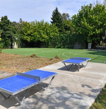 Noi terenuri de sport moderne, deschise publicului la Colegiul Carol I