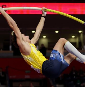 Armand Duplantis a câştigat finala Diamond League la săritura cu prăjina, cu o performanţă de 6,00 m