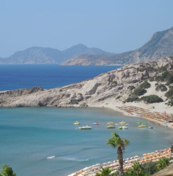 Grecia rămâne destinația favorită a românilor care pleacă în concediu în străinătate – sondaj