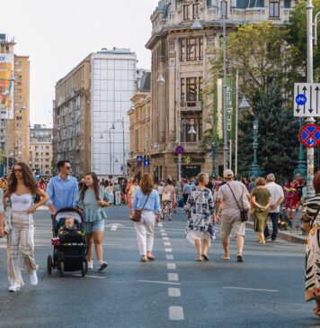 „Străzi Deschise” are loc doar sâmbătă, 30 august. Calea Victoriei și Piața Amzei redevin zone pietonale