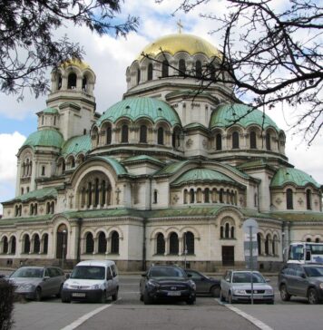 Retailerii din Bulgaria, obligați să afișeze prețurile în leva și euro începând cu 8 august