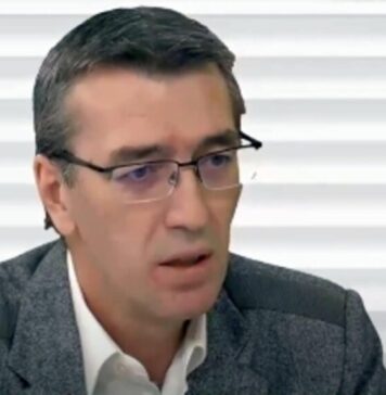 Avocatul Toni Neacşu: „BoloLegea privind administraţia locală conţine prevederi aberante juridic, chiar de nuanţă fascistă”