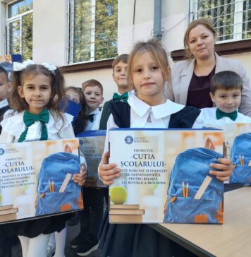 Departamentul pentru Relația cu Republica Moldova: Emoție, recunoștință și multe zâmbete, astăzi, la Negureni și Bălți, unde a continuat distribuirea pachetelor din cadrul proiectului „Cutia preșcolarului și a școlarului”