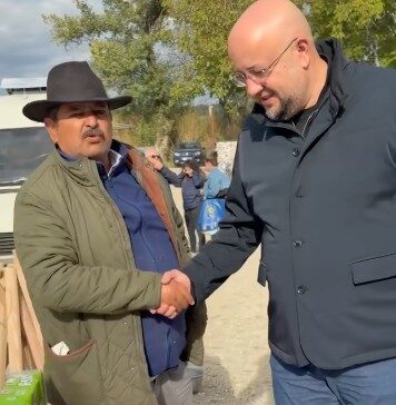 Constantin Rădulescu, președintele CJ Vâlcea, la târgul din Lădești: Tradiție, oameni gospodari și lucruri autentice… toate le găsiți aici, de peste 200 de ani