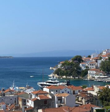 Cea mai bună lună iulie înregistrată vreodată în sectorul turismului din Grecia / Veniturile din turism au ajuns la 12,18 miliarde de euro