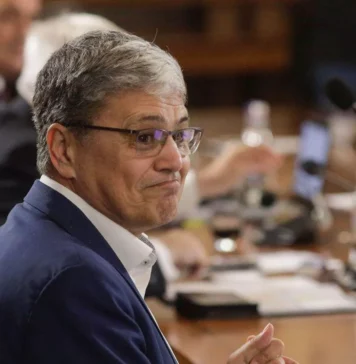 Cozmin Guşă: Boloş, un incompetent impus în Guvern de către Hellvig și Bolojan ca să facă pe plac lobby-ului LGBT din UE. Acum ne-arată măsura “organului” său de … gândire!