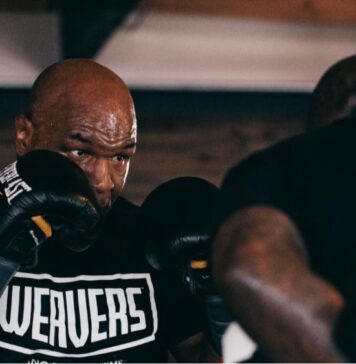 Mike Tyson şi Floyd Mayweather se vor înfrunta în ring în primăvara anului viitor