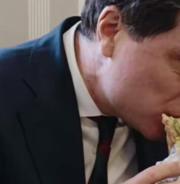 „În opinia mea, Nicuşor Dan este inapt pentru a exercita funcţia de preşedinte; când îl auzeam pe acest Florenţa citind rechizitoriul, am avut impresia că asist la unul dintre procesele staliniste de pe vremuri”, spune Marius Tucă