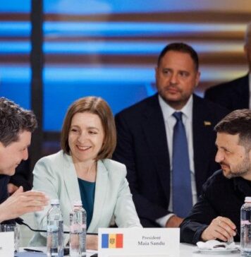 Cristoiu: În politica externă, totul se reduce la «mac-mac». Primul «mac» este «ajutăm Ucraina», al doilea «mac» este «ajutăm Moldova». Și cu asta s-a închis totul!