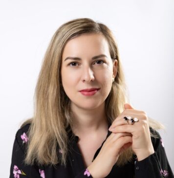 Deputatul neafiliat Dumitrița Albu îi cere ministrului Oana Țoiu informații privind stadiul operaționalizării interconectării platformelor SIMISC și SIIEASC, precum și termenele actuale de eliberare a copiilor după actele de stare civilă prin misiunile diplomatice și oficiile consulare ale României