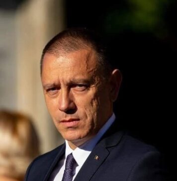 Fifor: NU îl atac pe premierul Bolojan. Dar, câtă vreme cred – şi toate datele de până acum confirmă – că direcţia în care duce ţara, cu o încăpăţânare demnă de un kamikaze, nu este cea bună, am datoria să o spun