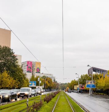 Bucureștiul se luminează inteligent: peste 7.800 de corpuri LED noi, finanțate din fonduri europene / Orașul va economisi anual aproximativ 5,4 milioane lei la factura de energie