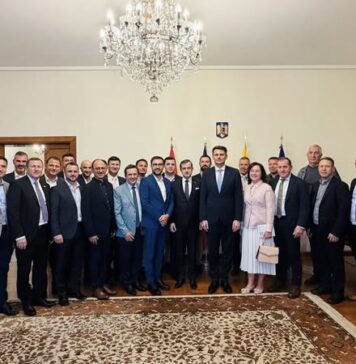 Mircea Abrudean, întâlnire cu reprezentanți ai diasporei românești, la Vatican