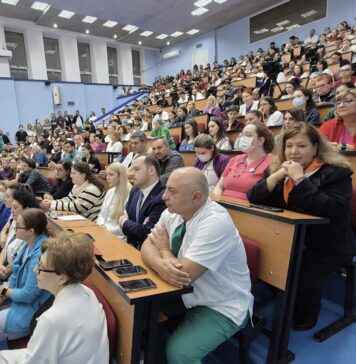 Ministerul Sănătății: 800 de medici români vor fi formați pentru a oferi pacienților oncologici șanse mai mari la viață