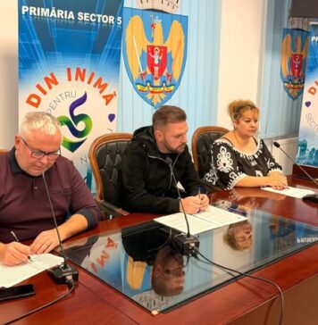 Primarul Sectorului 5, Vlad Popescu Piedone, va rămâne, în următoarele ore, la Centrul de Comandă din incinta Liceului Dimitrie Bolintineanu, pentru a-i sprijini pe locuitori