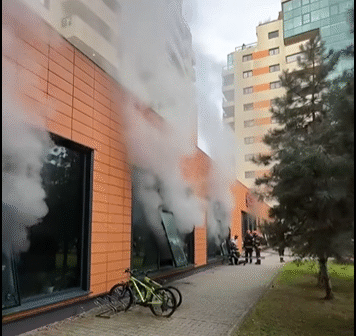 VIDEO/ Incendiu la subsolul unui bloc de pe Calea Plevnei din București