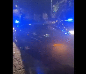 Un bărbat drogat a încercat să forțeze intrarea cu mașina în Ambasada Rusiei la București