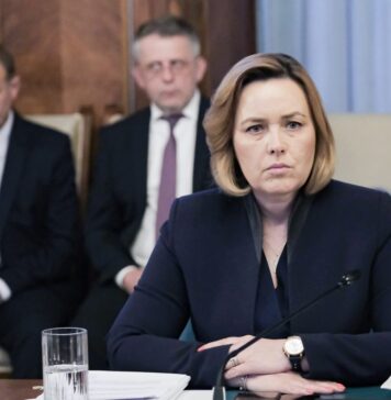 Carmen Dan, fost ministru de Interne, audiată la Poliție în dosarul surorii ei bănuite de înșelăciune