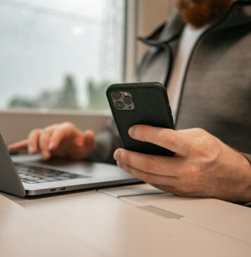 Magazinele online din România avertizează: Companiile românești nu pot concura cu platformele extracomunitare fără măsuri ferme de echitate