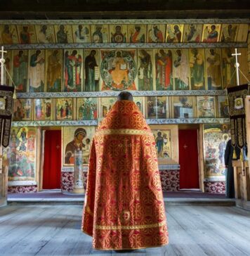 Cristela Georgescu: Preoţii, monahii, monahiile, slujitorii Bisericii Ortodoxe, alături de credincioşi, sunt flăcările vii ale acestui neam