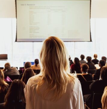 AMOFM București: 398 de participanți la cursuri în primele nouă luni ale anului