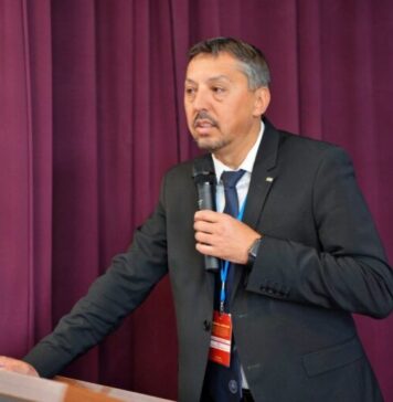 Ministrul Educației, Daniel David, de Ziua Internațională a Profesorului: În România trăim un an dificil pentru educație și pentru societatea românească în ansamblu, anul 2025 fiind probabil cel mai periculos an pentru țară după Revoluția din 1989