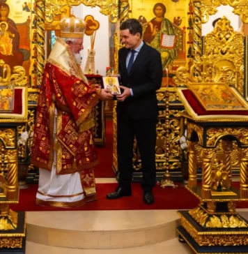 Biserica Ortodoxă a onorat doi președinți – unul oficial și unul prigonit; Cristela Georgescu în apărarea preotului Mihail Niță din Buftea, linșat mediatic de televiziunea lui Dan Voiculescu (activenews.ro)