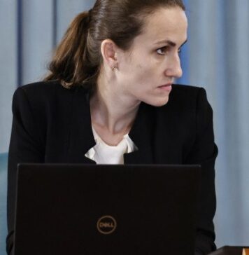 Oana Țoiu, speriată de extrădarea lui Horațiu Potra. A fugit din fața jurnaliștilor când a fost întrebată de situația mercenarului