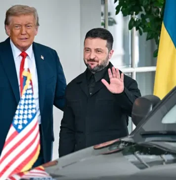 Cozmin Guşă: „Zelenski trebuie să țină minte că dacă nu respectă ceea ce îi propune Putin prin Trump, atunci liderul rus îi va distruge țara”