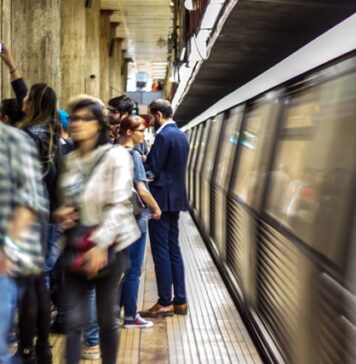 Plata cu cardul la metrou ar putea fi eliminată